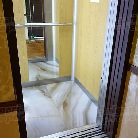 Melia 8 Grand Apartment