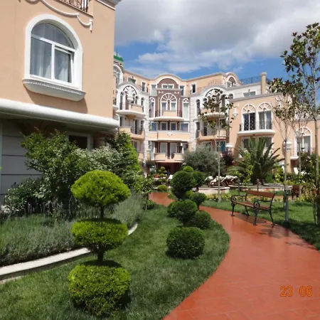 Melia 8 Grand